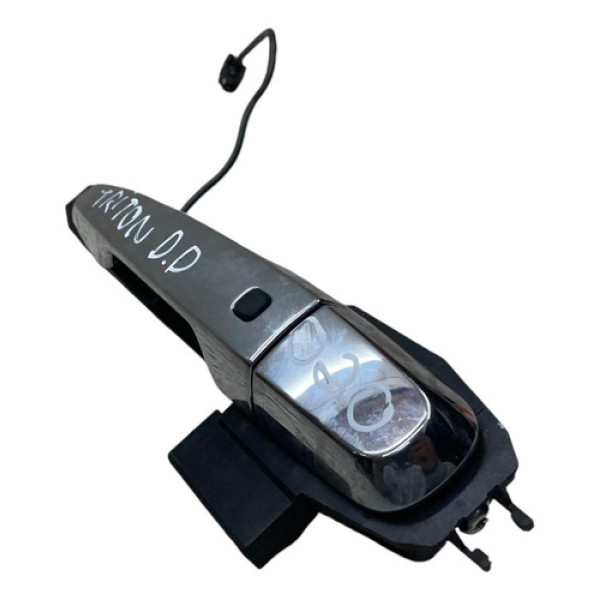 Maçaneta Traseira Esquerda New Triton 2018/19/20 A 2023