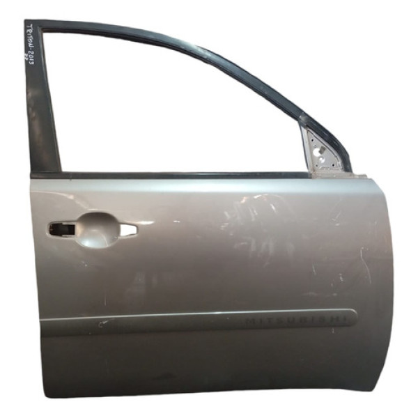 Porta Dianteira Direita Mitsubishi Triton 2009/10 A 2015