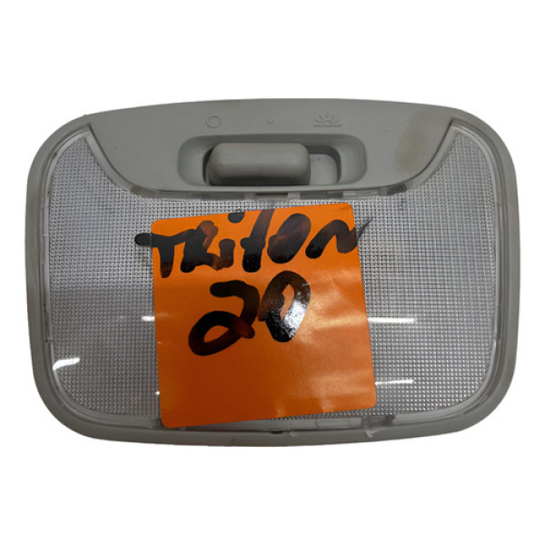 Luz Cortesia Interna Mitsubishi New Triton 2018 2019 A 2022