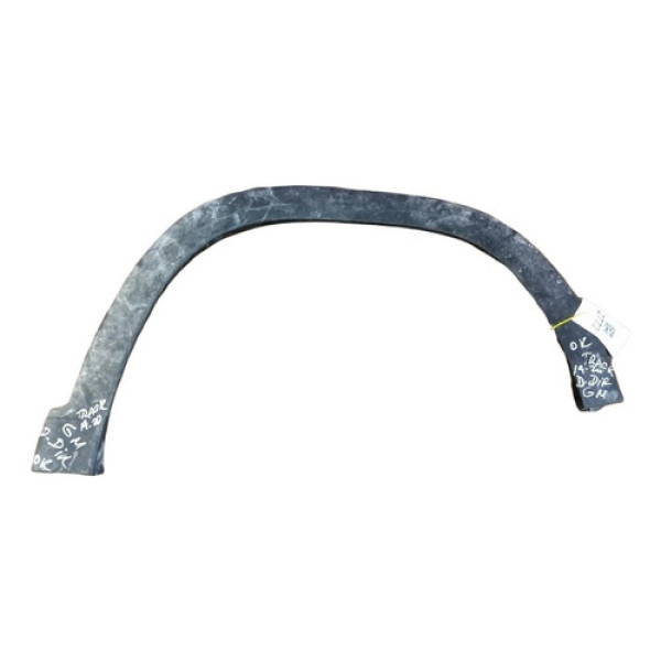 Aplique Dianteiro Direito Gm Tracker 2020 A 2024 C/ Detalhe