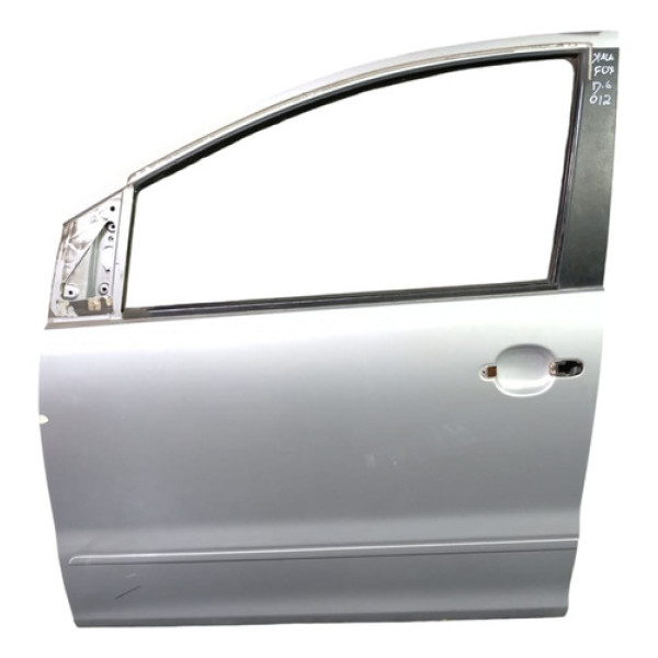 Porta Dianteira Esquerda Spacefox Trend 2012 A 2014 Detalhe